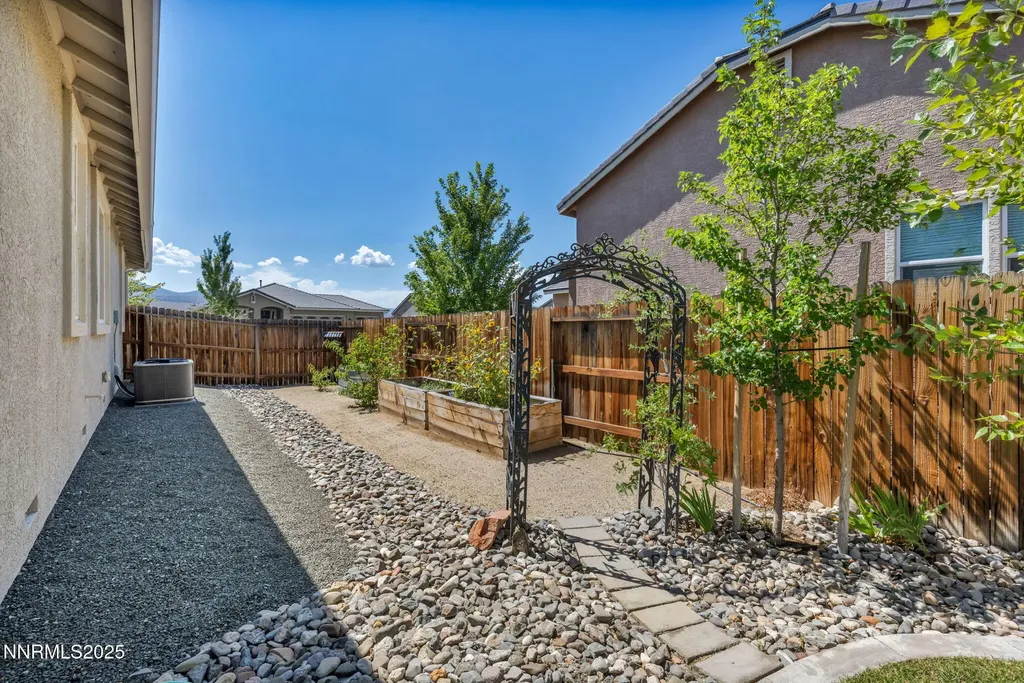 156 Jobe Dayton NV 89403