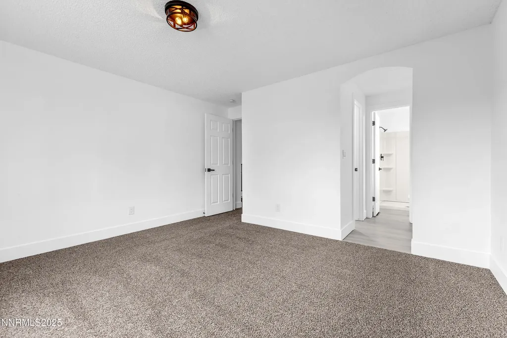 2738 Waterfield Sparks NV 89434