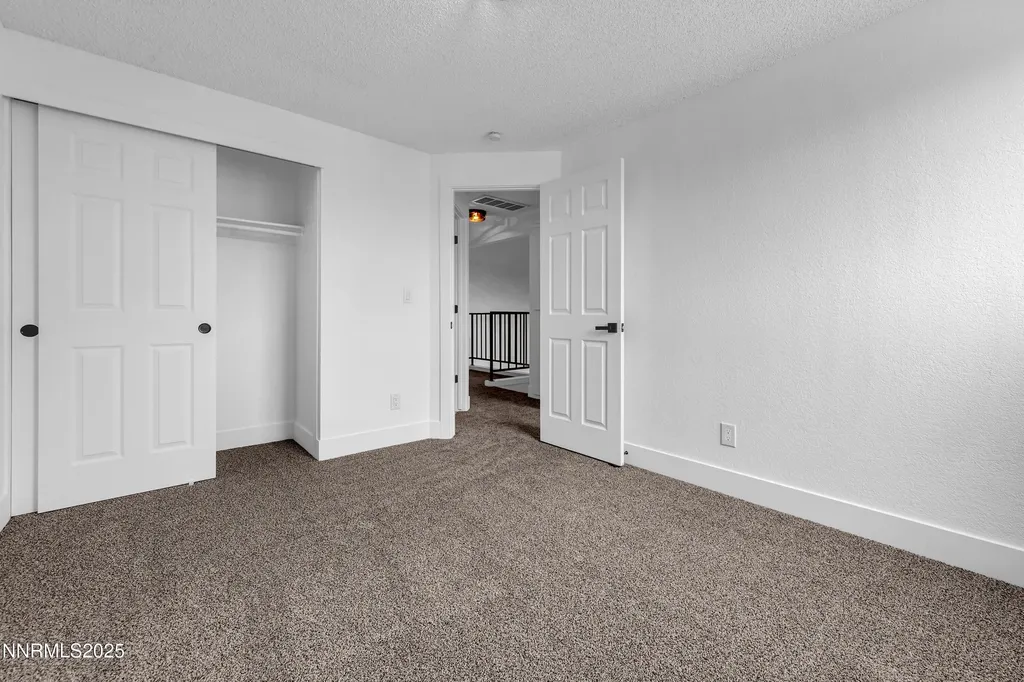 2738 Waterfield Sparks NV 89434