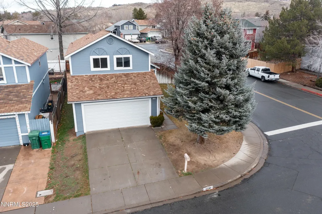 2738 Waterfield Sparks NV 89434