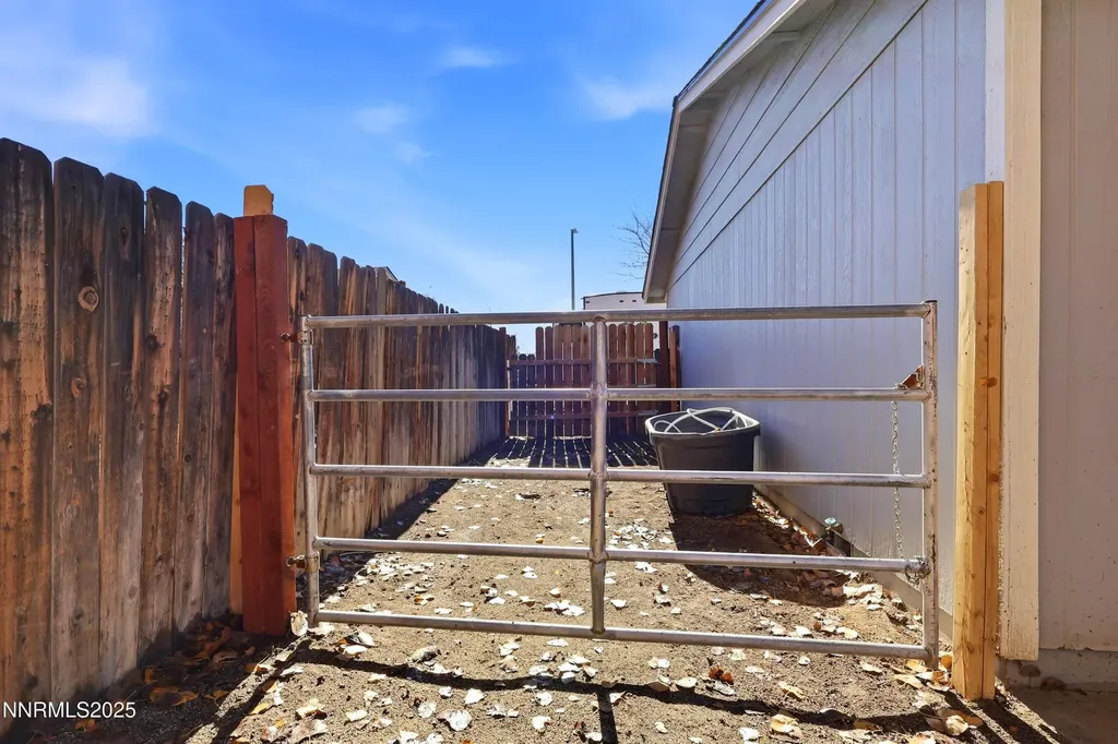 632 Occidental Dayton NV 89403