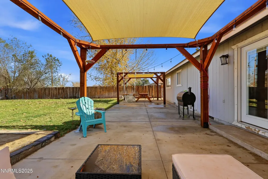 632 Occidental Dayton NV 89403