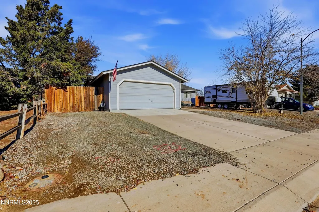 632 Occidental Dayton NV 89403