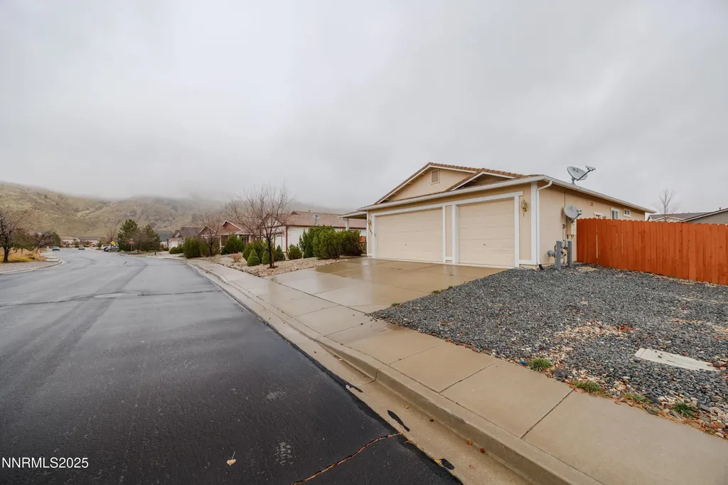 17635 Lake Powell Reno NV 89508