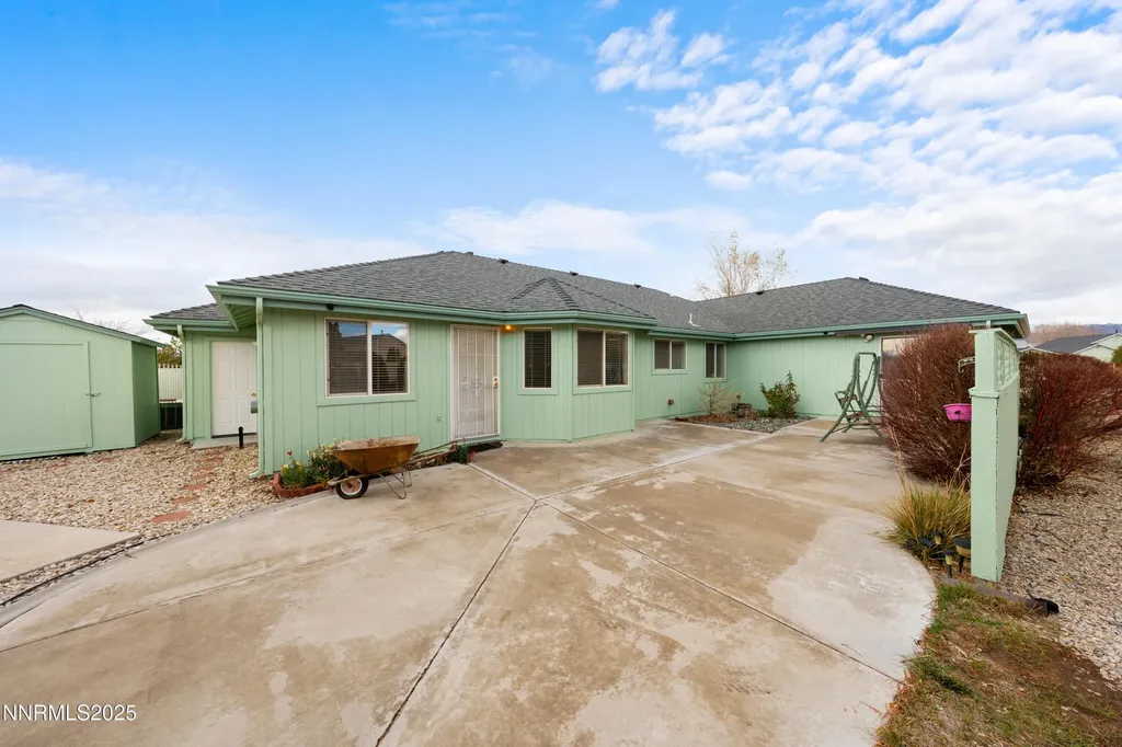 1168 Country Club Minden NV 89423