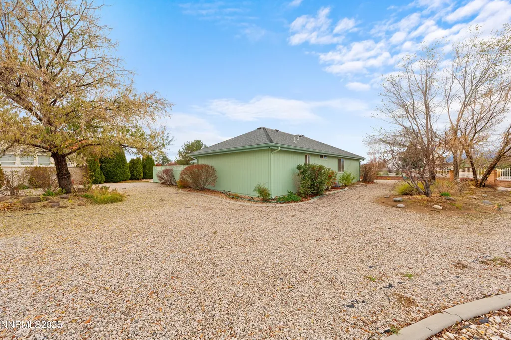 1168 Country Club Minden NV 89423