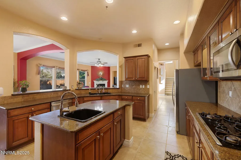 10050 Goler Wash Reno NV 89521