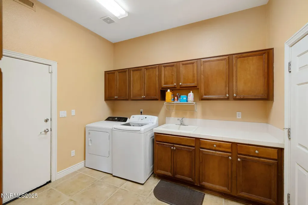 10050 Goler Wash Reno NV 89521