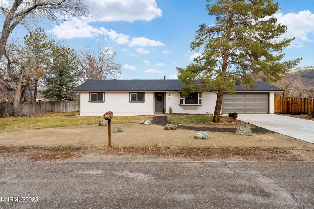 1312 Saratoga Minden NV 89423
