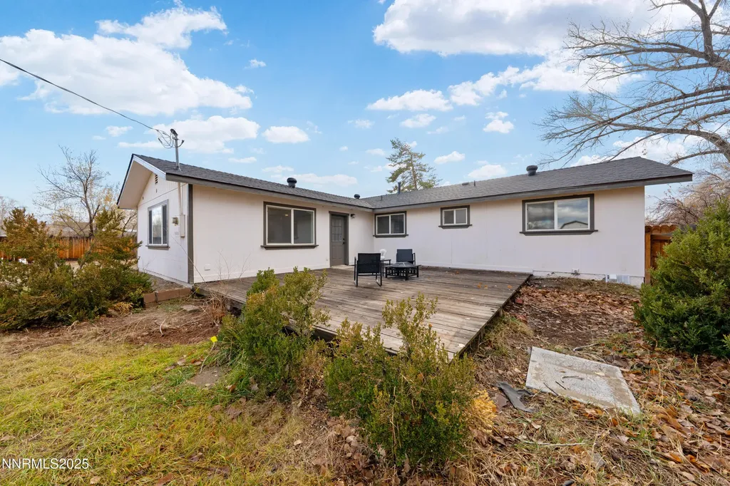 1312 Saratoga Minden NV 89423