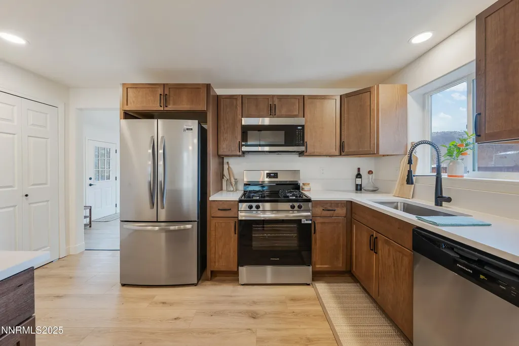 1312 Saratoga Minden NV 89423
