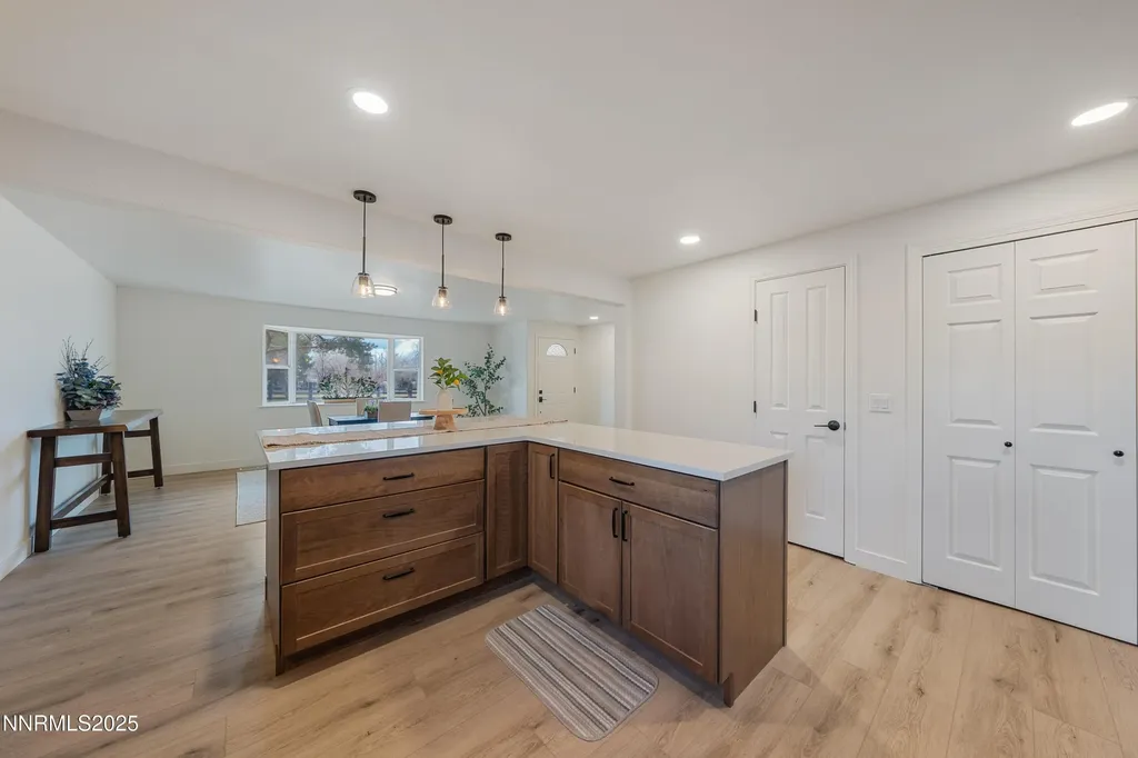 1312 Saratoga Minden NV 89423
