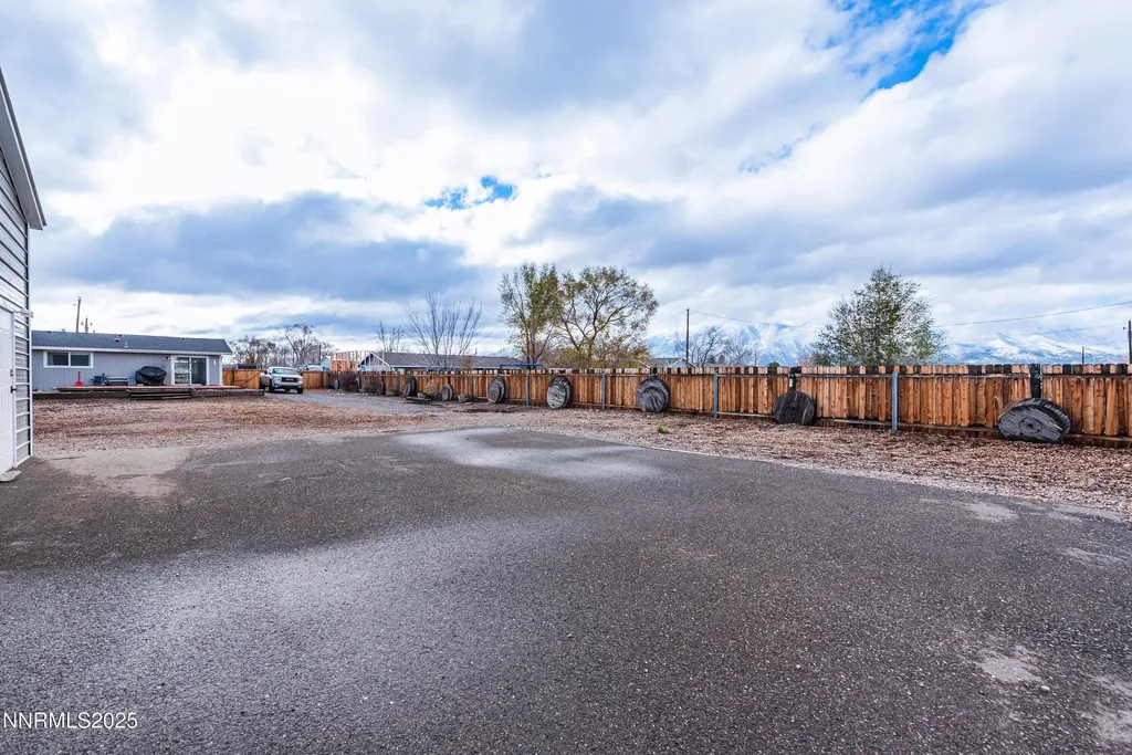 1486 Muir Gardnerville NV 89460