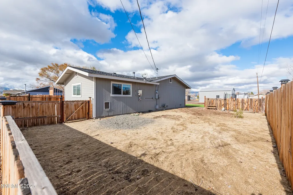 1486 Muir Gardnerville NV 89460