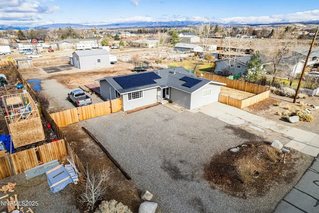 1486 Muir Gardnerville NV 89460