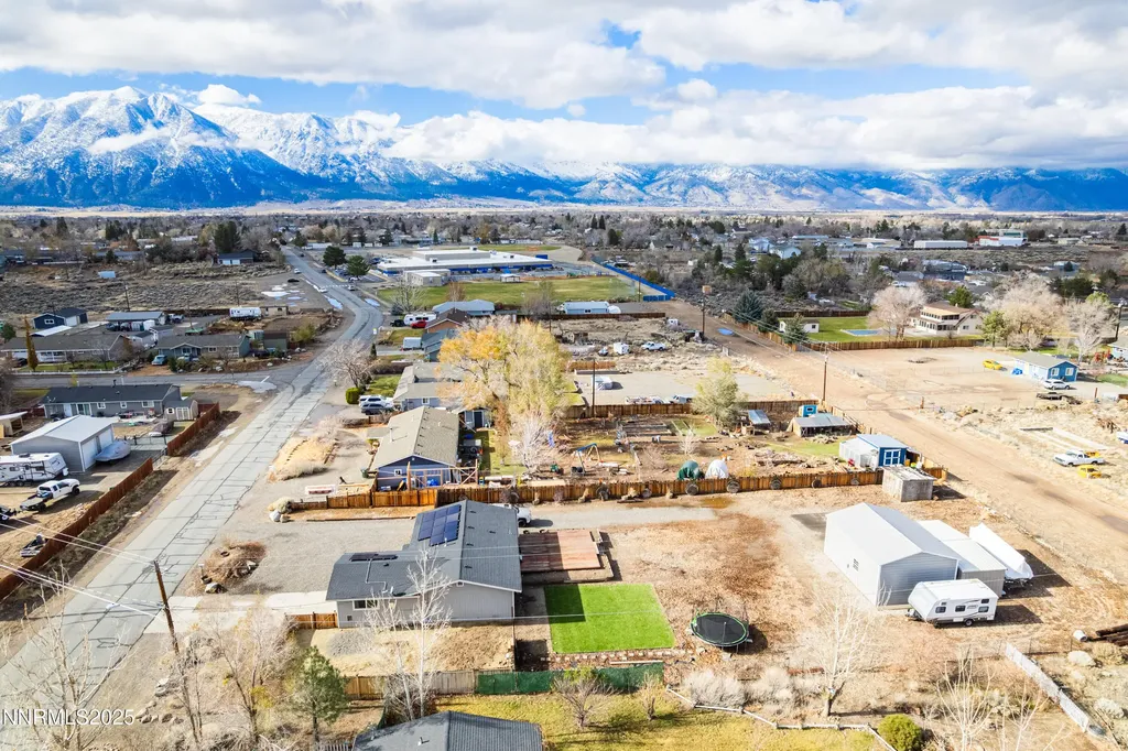 1486 Muir Gardnerville NV 89460