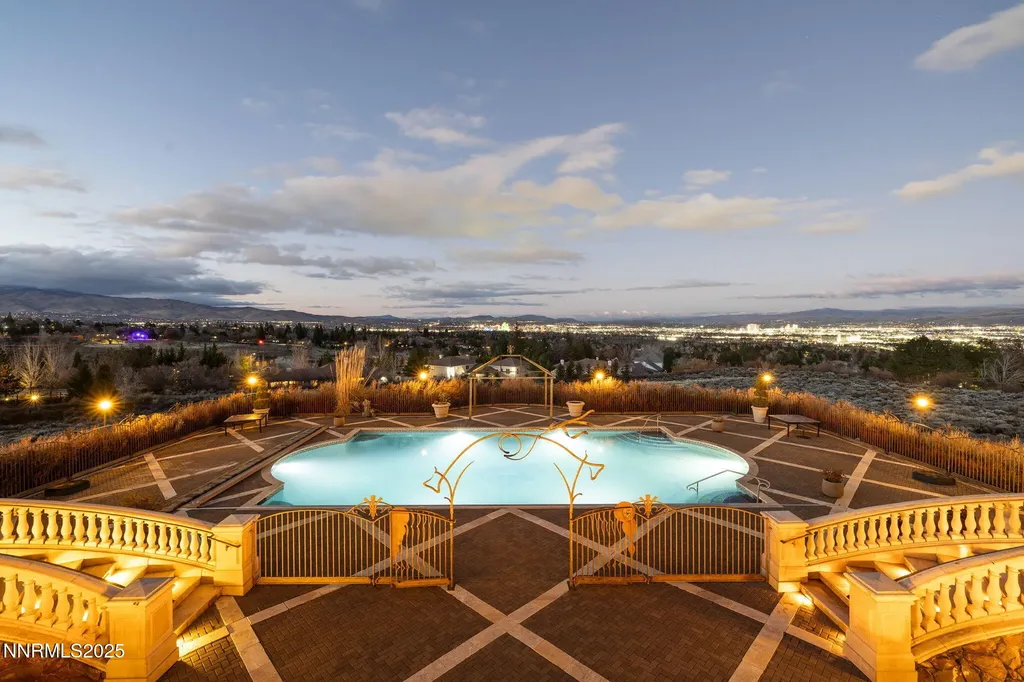2490 Manzanita Reno NV 89509