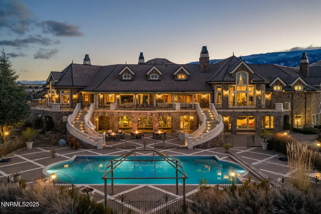 2490 Manzanita Reno NV 89509