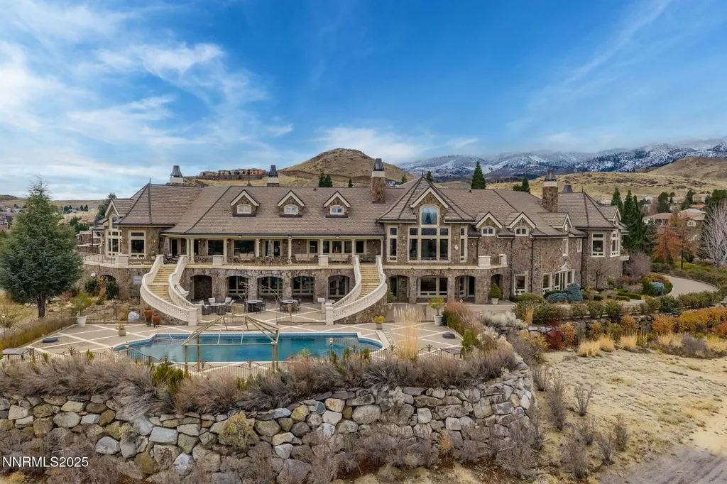 2490 Manzanita Reno NV 89509