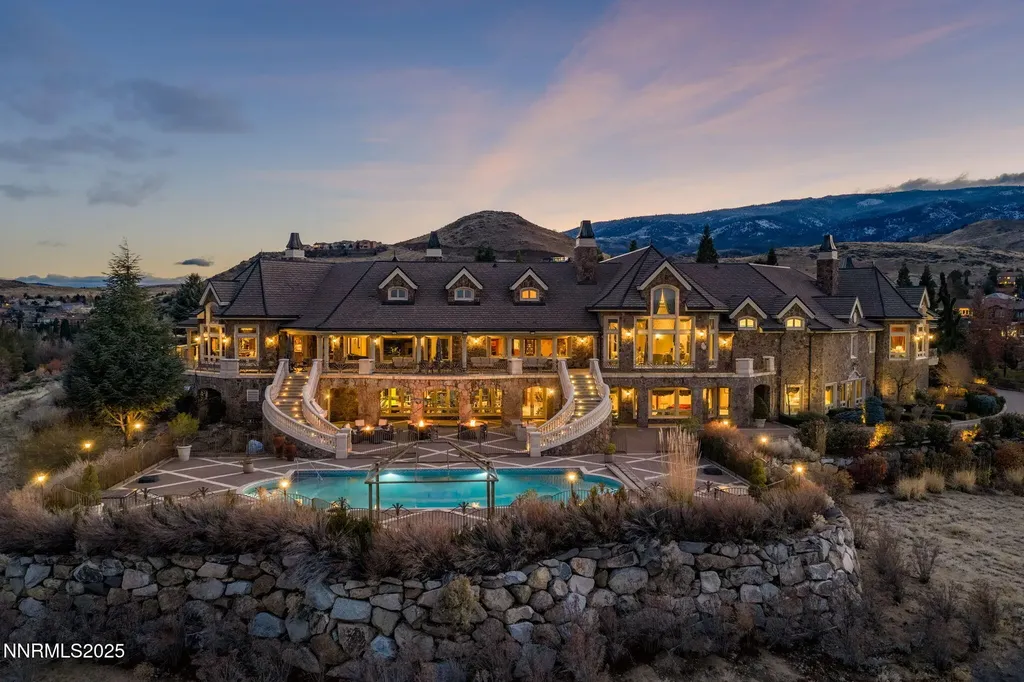 2490 Manzanita Reno NV 89509