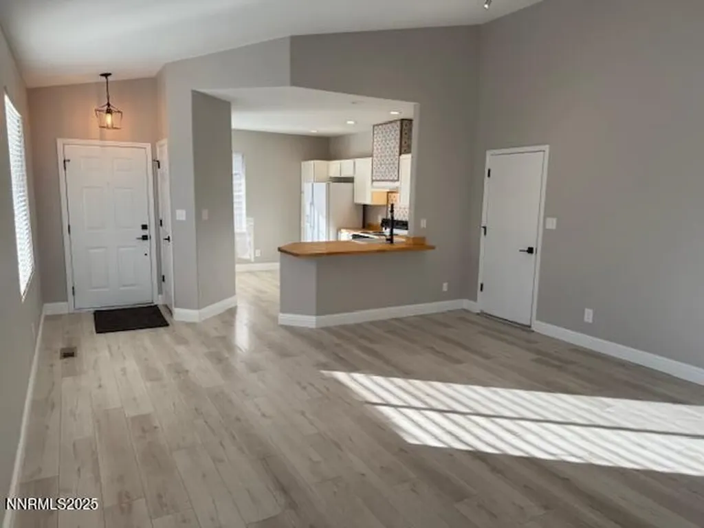 1600 Saturno Heights Reno NV 89523