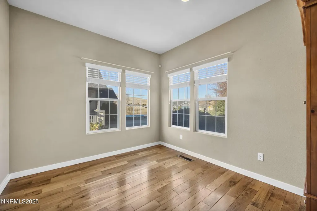 1031 Village Knoll Sparks NV 89436