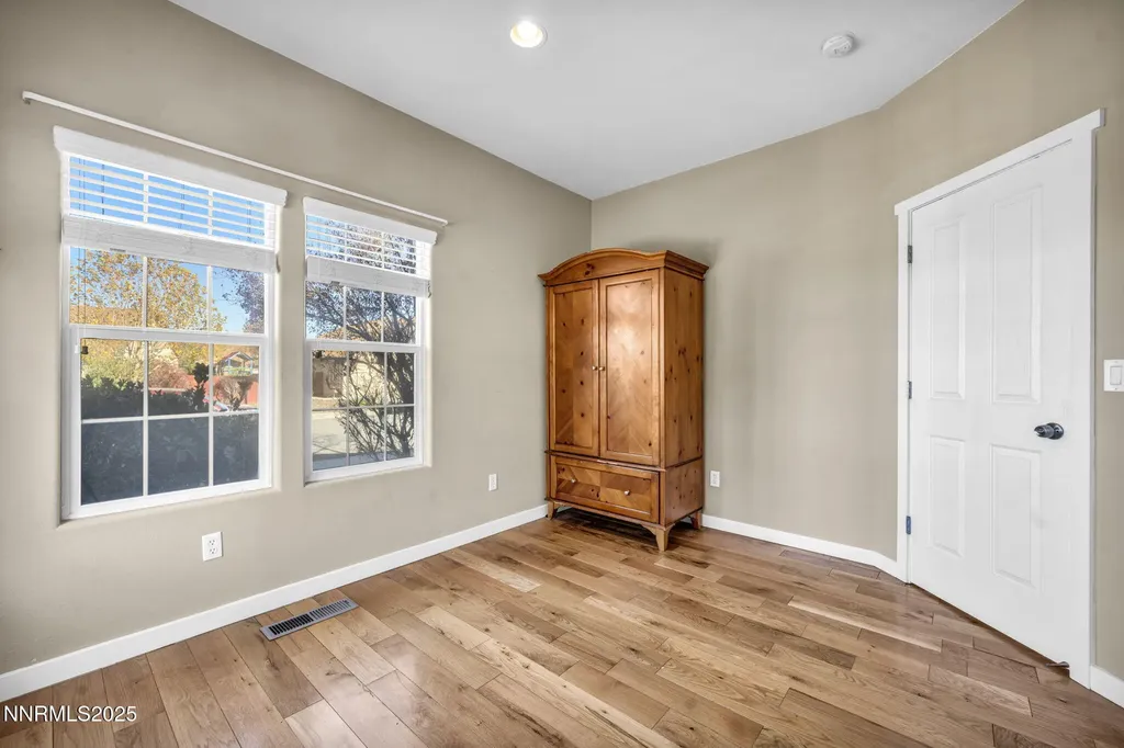 1031 Village Knoll Sparks NV 89436