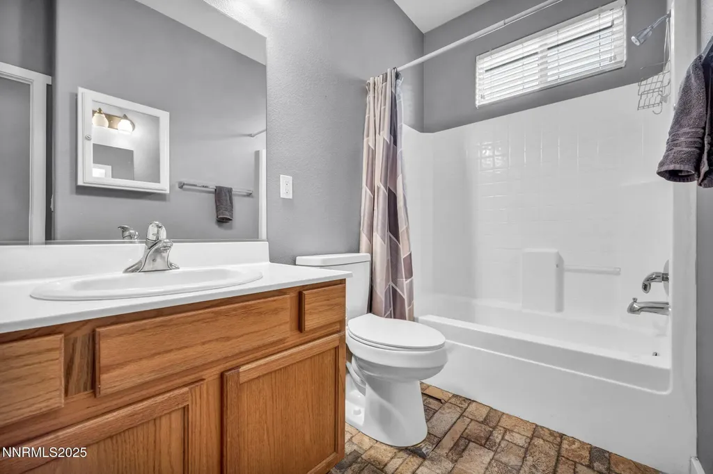 1031 Village Knoll Sparks NV 89436
