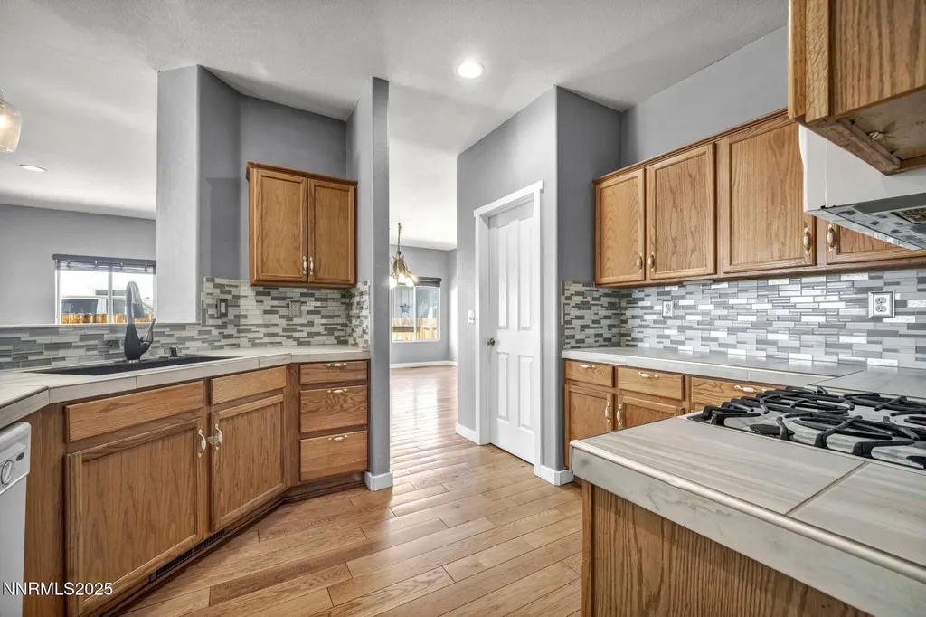 1031 Village Knoll Sparks NV 89436