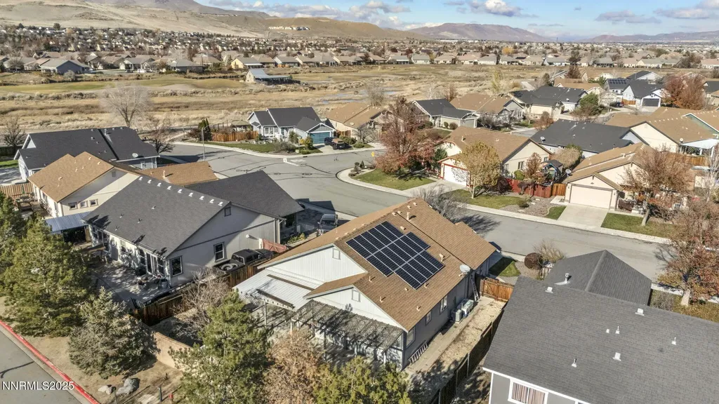 1031 Village Knoll Sparks NV 89436