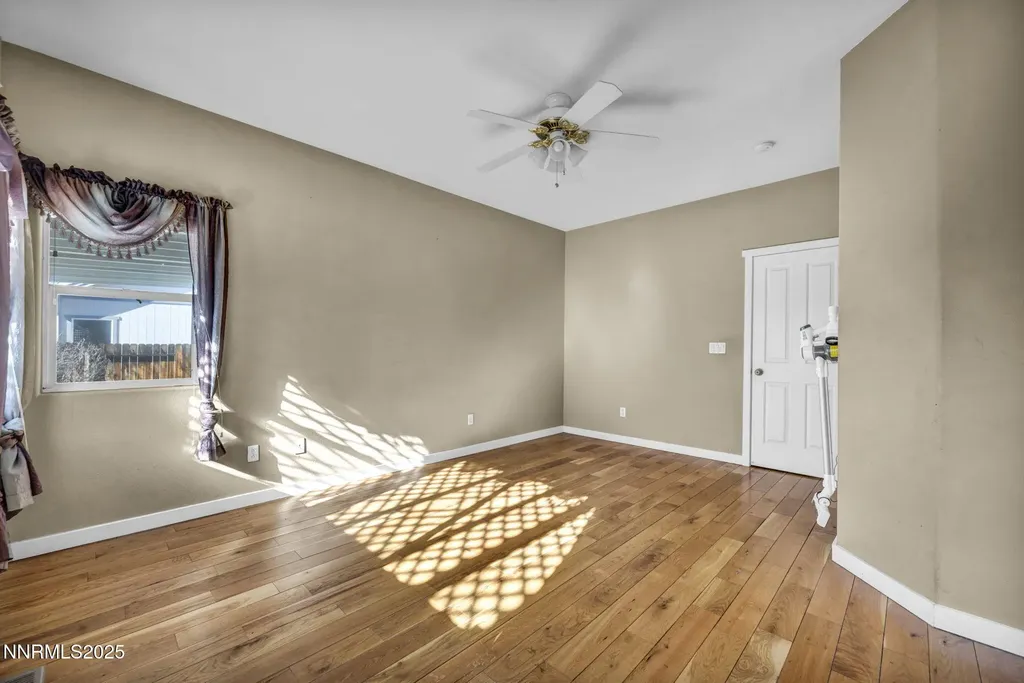 1031 Village Knoll Sparks NV 89436