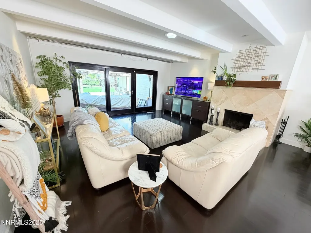 5012 Lakeridge Reno NV 89509