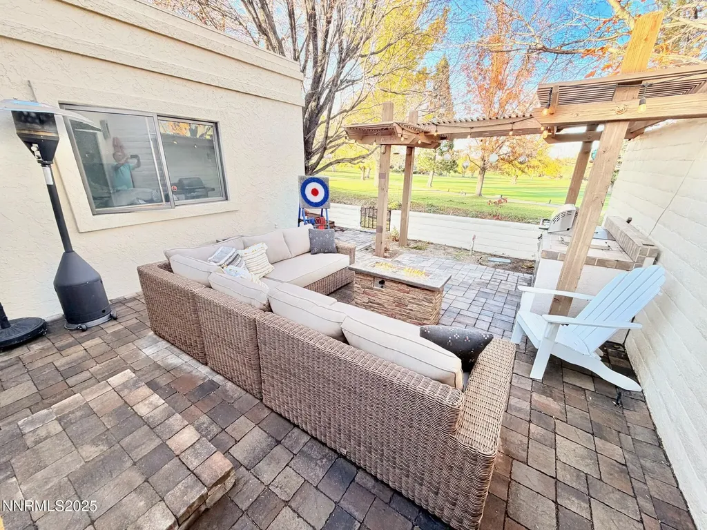 5012 Lakeridge Reno NV 89509