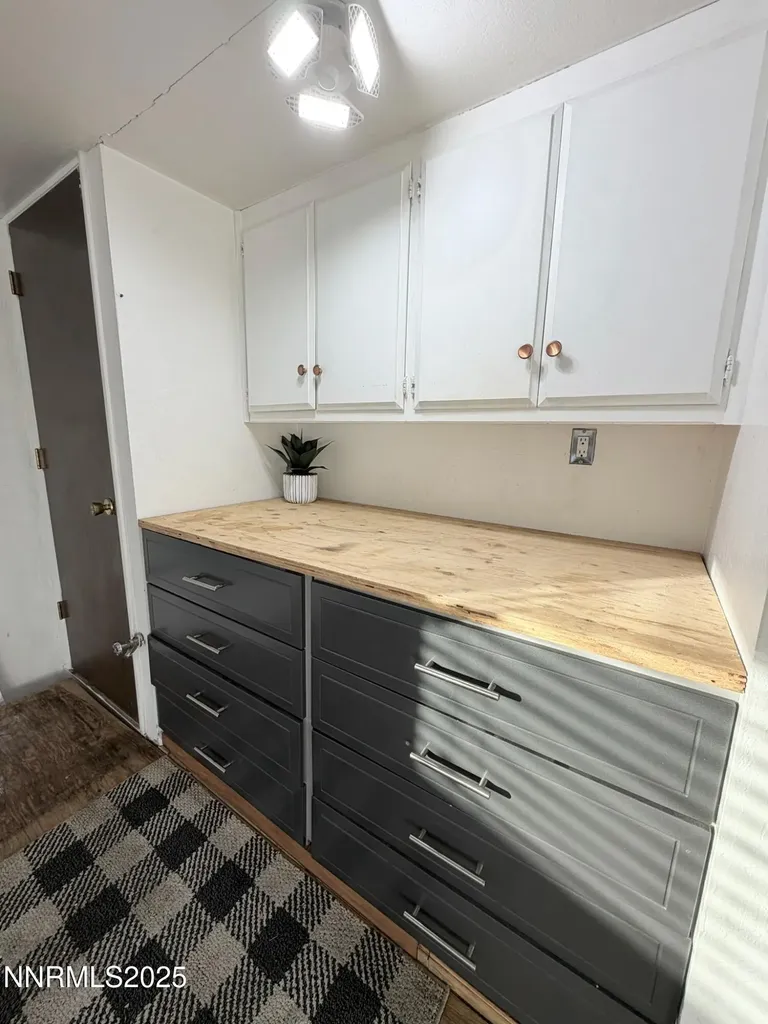 5012 Lakeridge Reno NV 89509