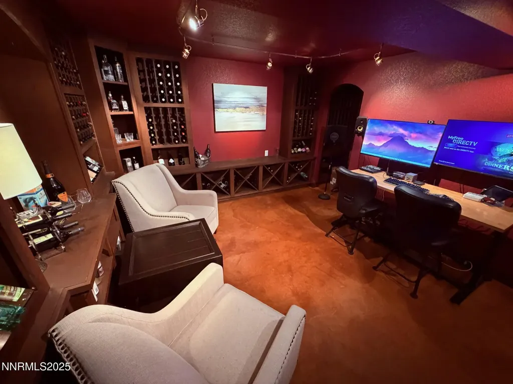 5012 Lakeridge Reno NV 89509