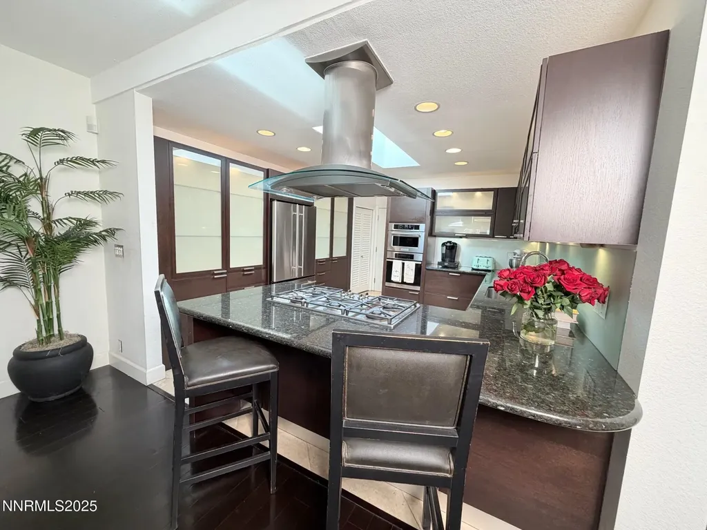 5012 Lakeridge Reno NV 89509