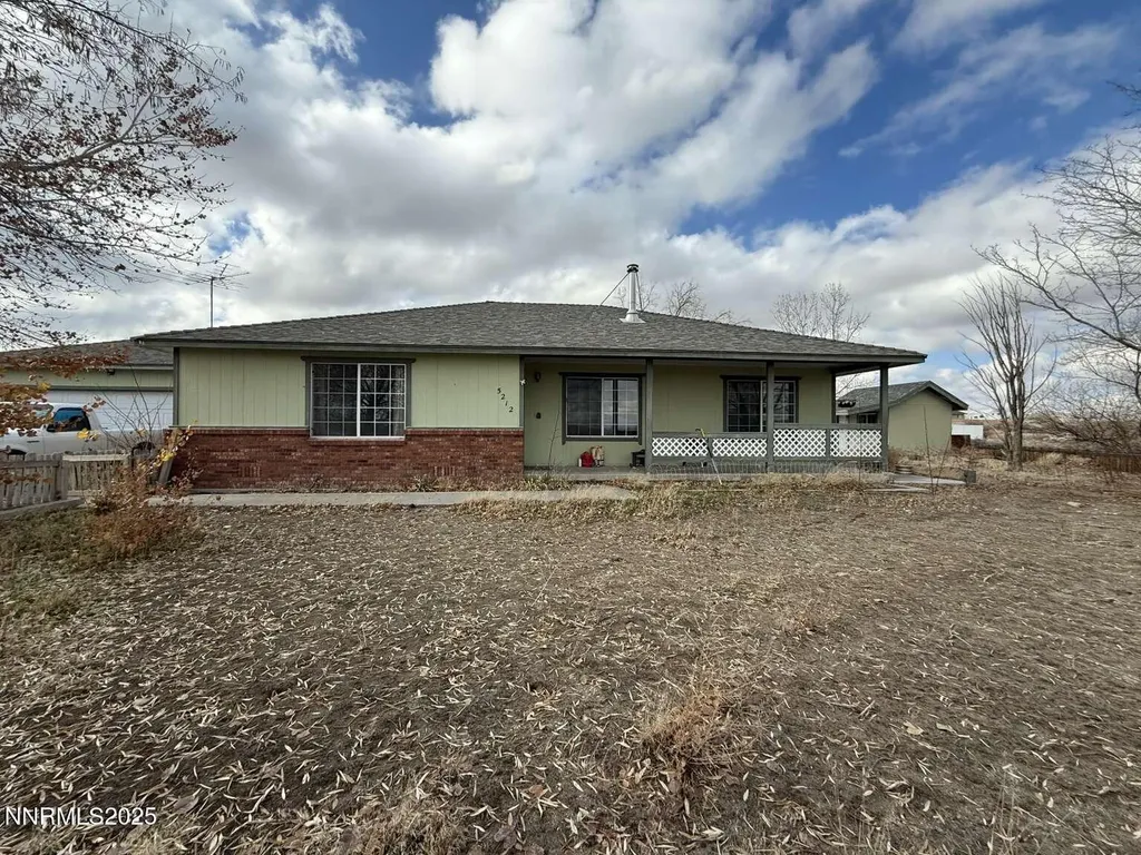 5212 Toyon Fallon NV 89406