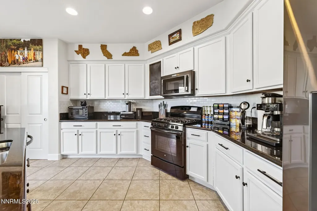 1226 Lasso Gardnerville NV 89410
