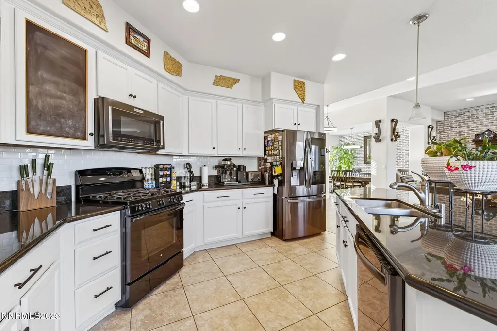 1226 Lasso Gardnerville NV 89410