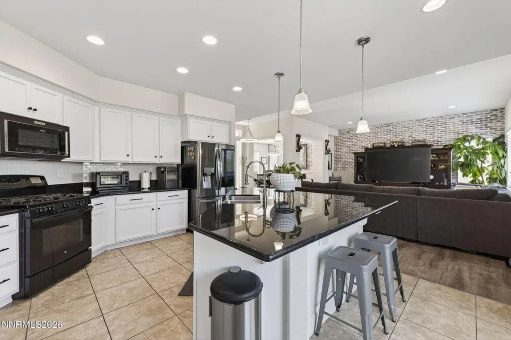 1226 Lasso Gardnerville NV 89410
