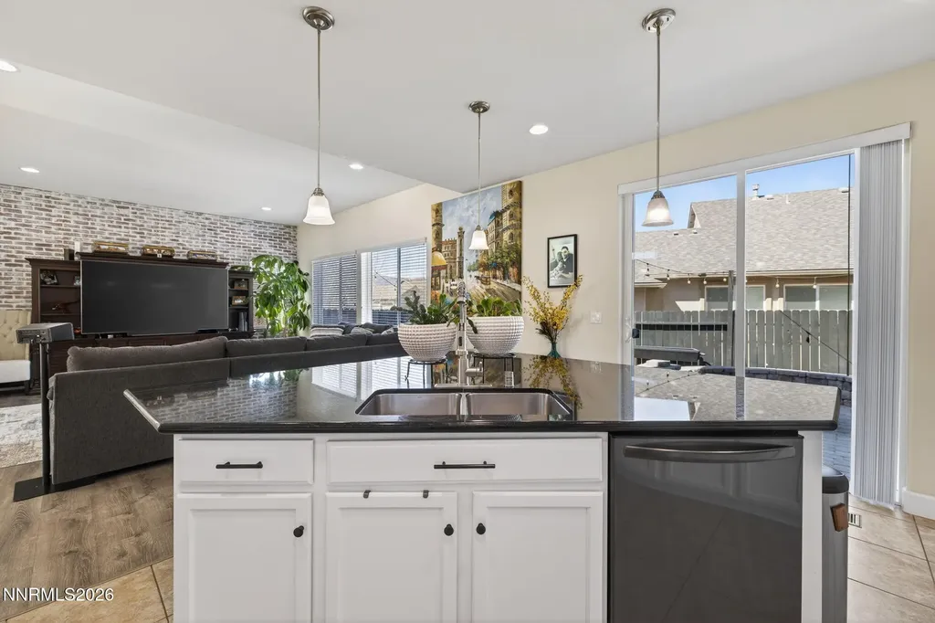 1226 Lasso Gardnerville NV 89410
