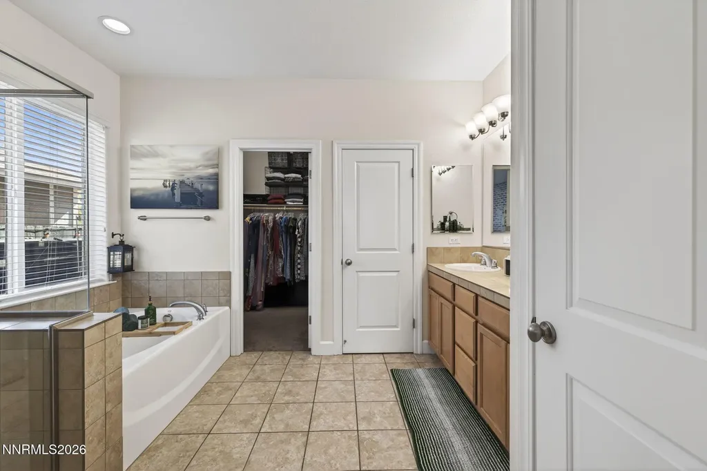 1226 Lasso Gardnerville NV 89410
