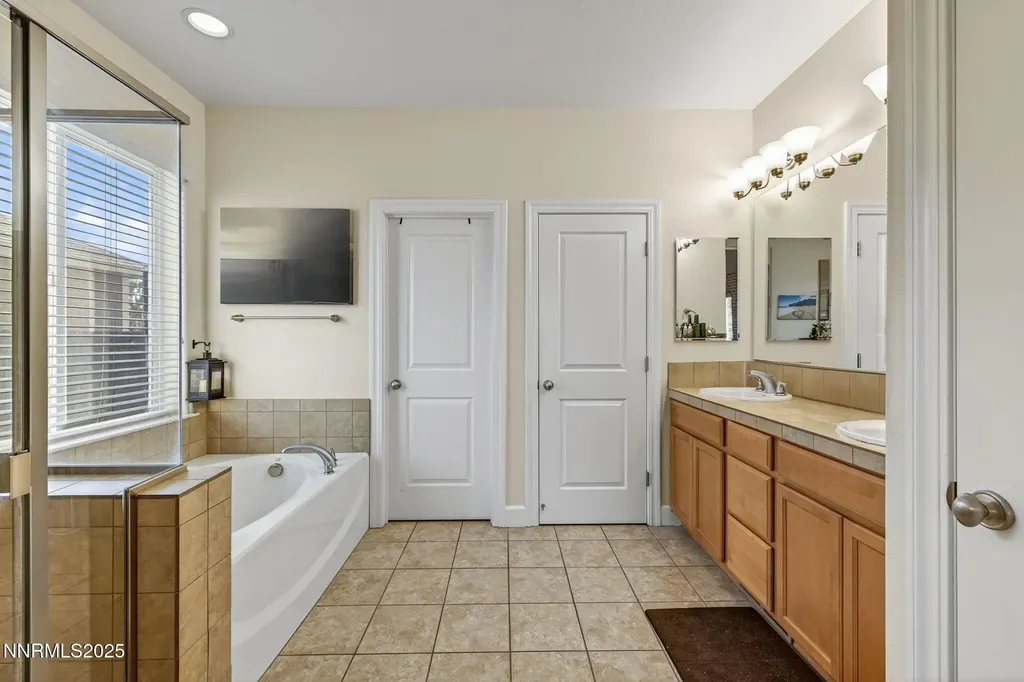 1226 Lasso Gardnerville NV 89410