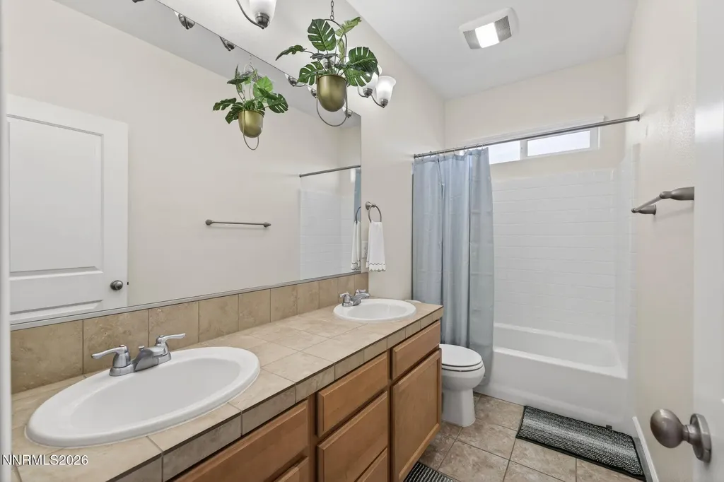 1226 Lasso Gardnerville NV 89410