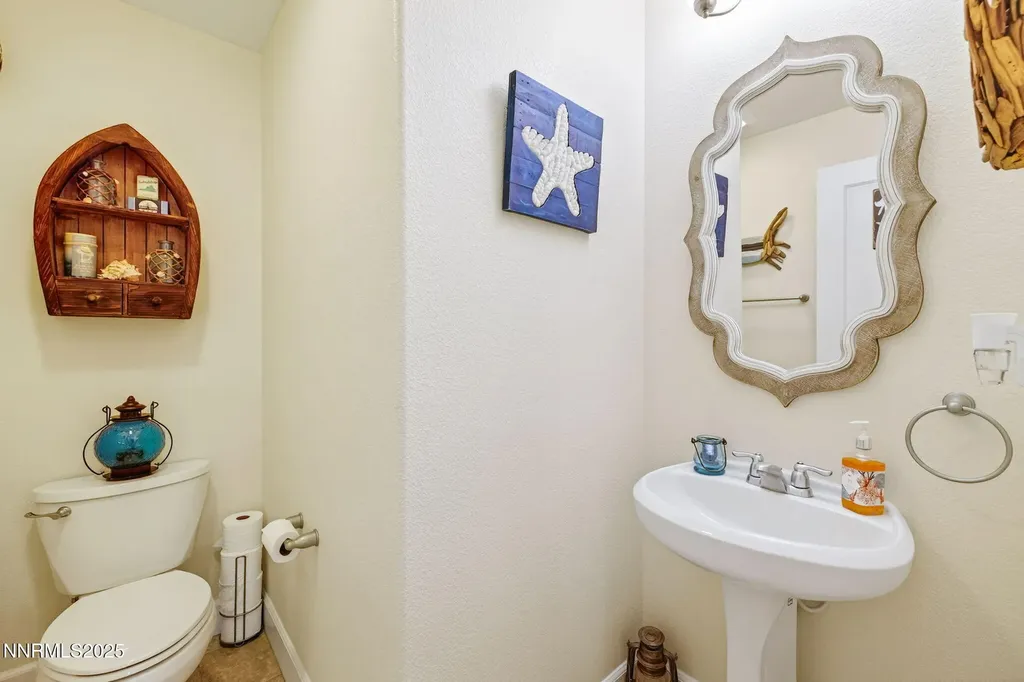 1226 Lasso Gardnerville NV 89410