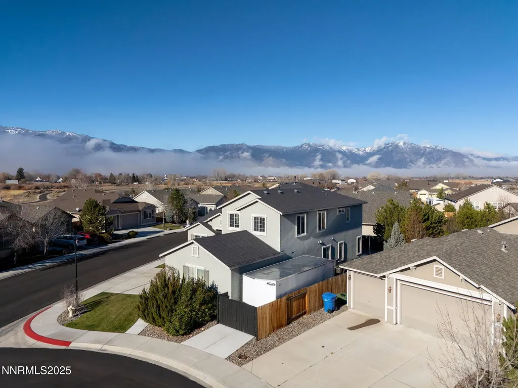 1226 Lasso Gardnerville NV 89410