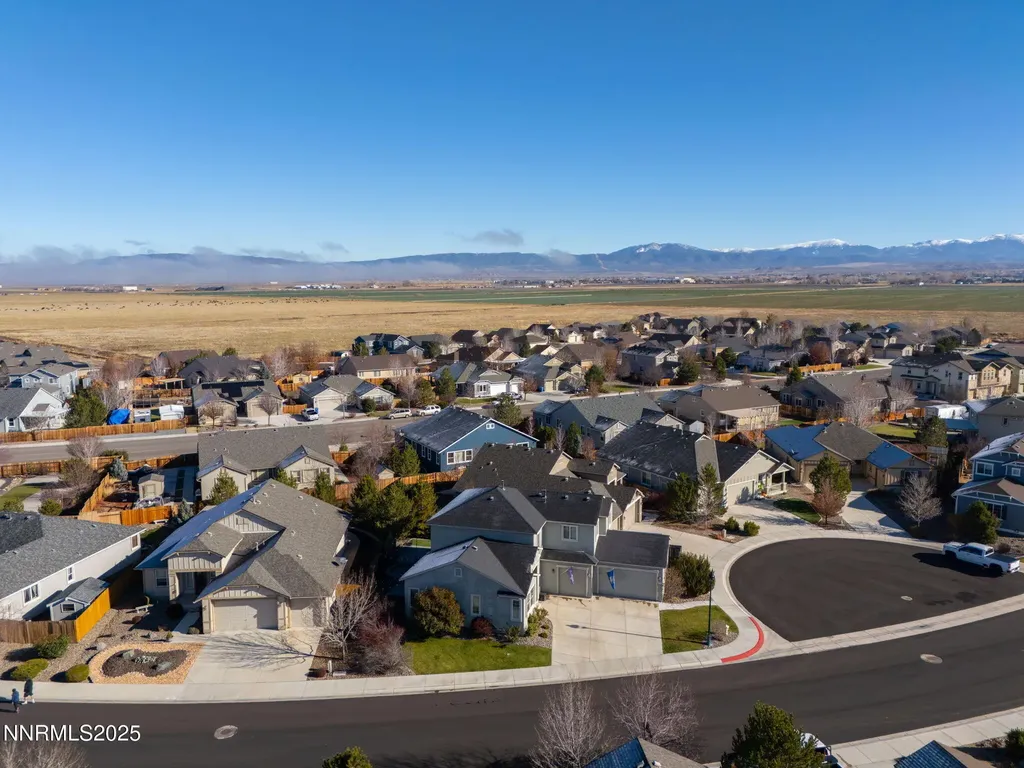 1226 Lasso Gardnerville NV 89410