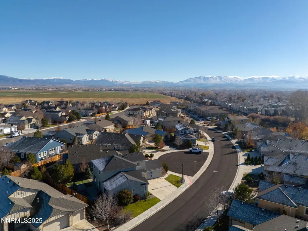 1226 Lasso Gardnerville NV 89410
