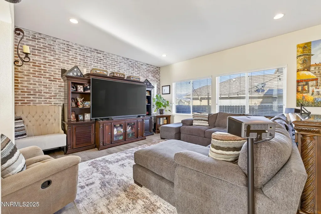 1226 Lasso Gardnerville NV 89410