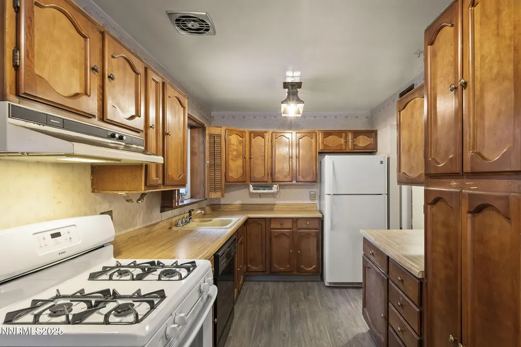 1675 Auburn Reno NV 89502